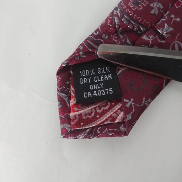100% silk Valdemar Black Label dark red burgundy paisley pattern tie - Picture 7 of 8